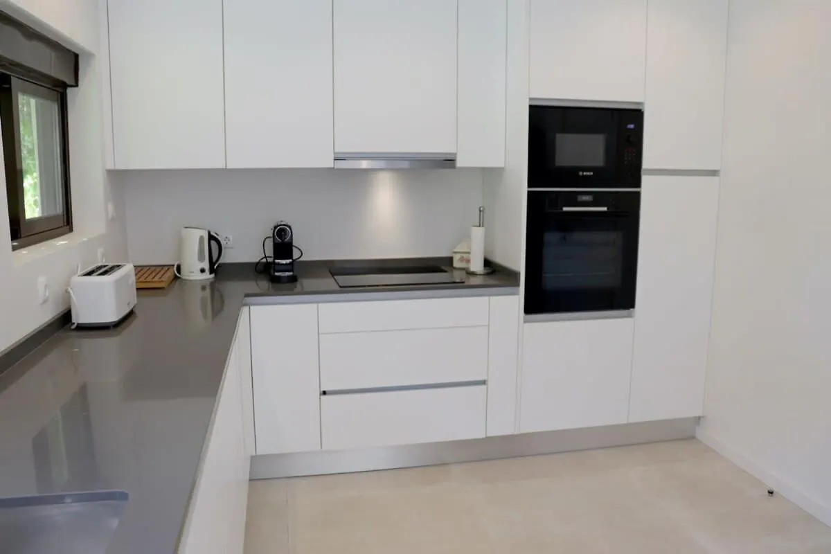 Holiday home Villa Hibiscus, Great Location In Vilamoura, Lush Green Lawns And Garden Quarteira Portugal