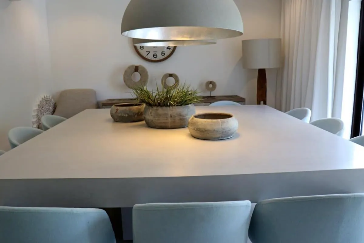 Villa Hibiscus, Great Location In Vilamoura, Lush Green Lawns And Garden Quarteira