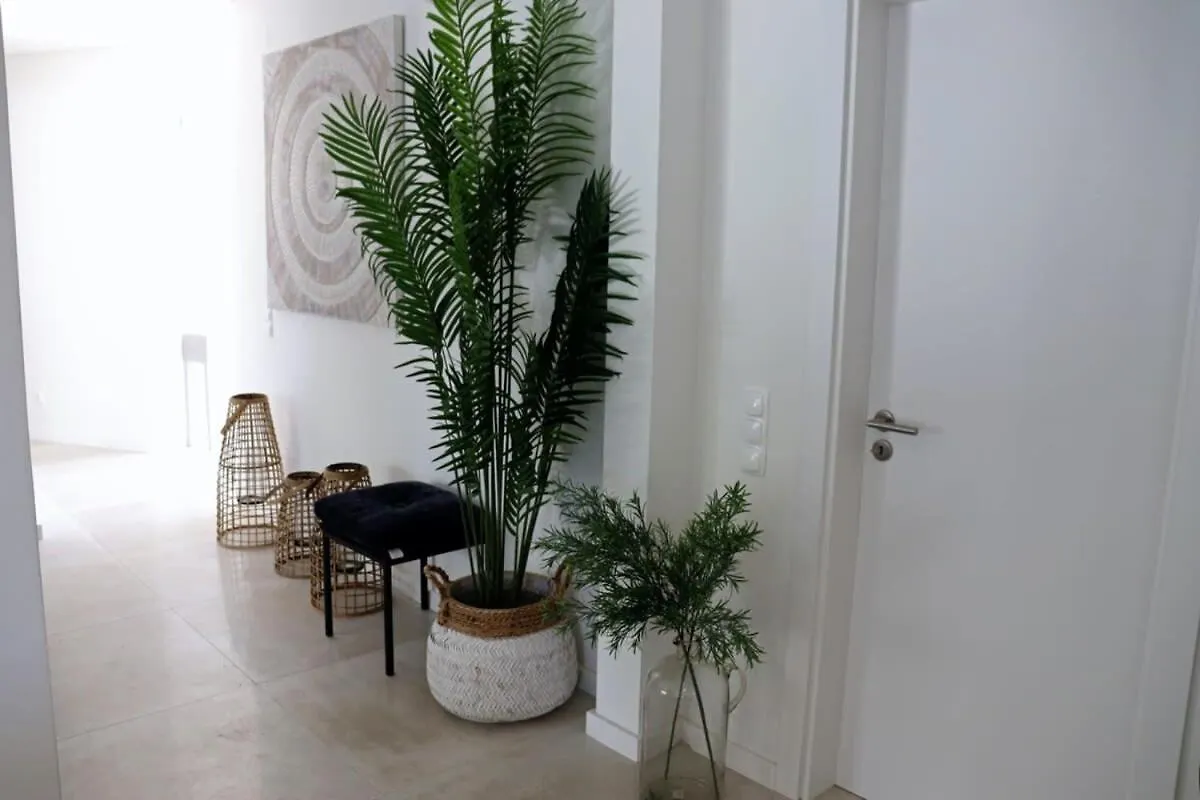 Holiday home Villa Hibiscus, Great Location In Vilamoura, Lush Green Lawns And Garden Quarteira Portugal