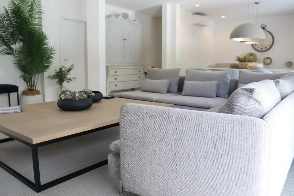 Villa Hibiscus, Great Location In Vilamoura, Lush Green Lawns And Garden Quarteira Holiday home