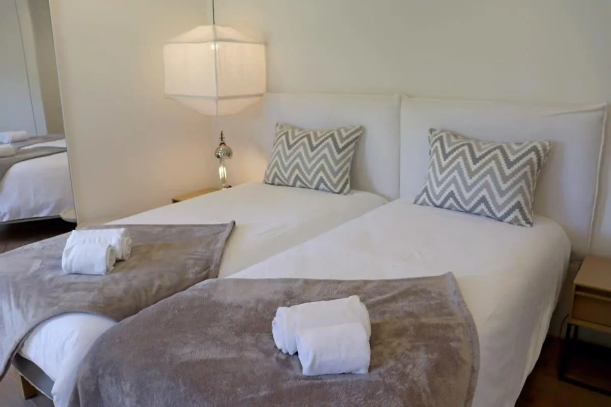 Villa Hibiscus, Great Location In Vilamoura, Lush Green Lawns And Garden Quarteira Portugal