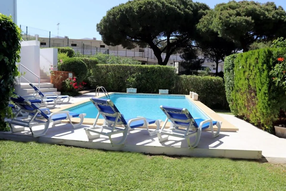 Villa Hibiscus, Great Location In Vilamoura, Lush Green Lawns And Garden Quarteira 0*,  Portugal